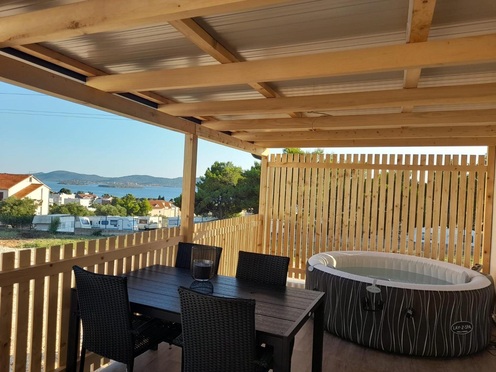 Tiny House Lily With Jacuzzi Apartment Sveti Filip i Jakov Bagian luar foto