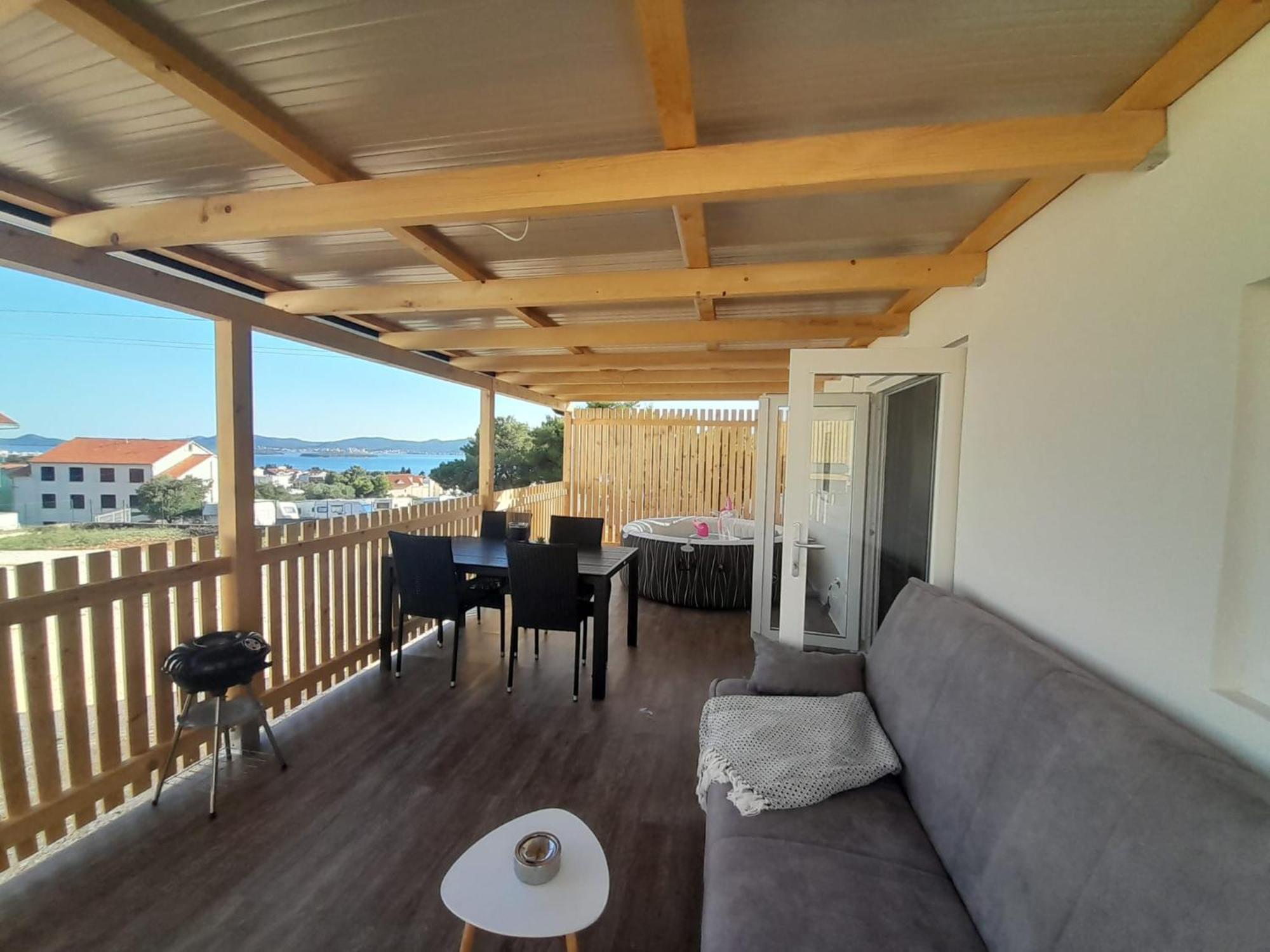 Tiny House Lily With Jacuzzi Apartment Sveti Filip i Jakov Bagian luar foto