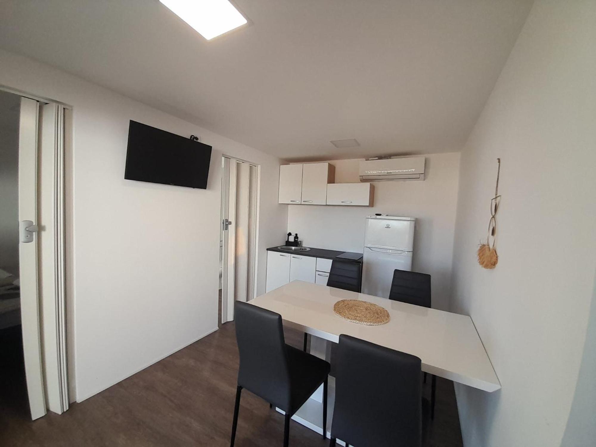 Tiny House Lily With Jacuzzi Apartment Sveti Filip i Jakov Bagian luar foto