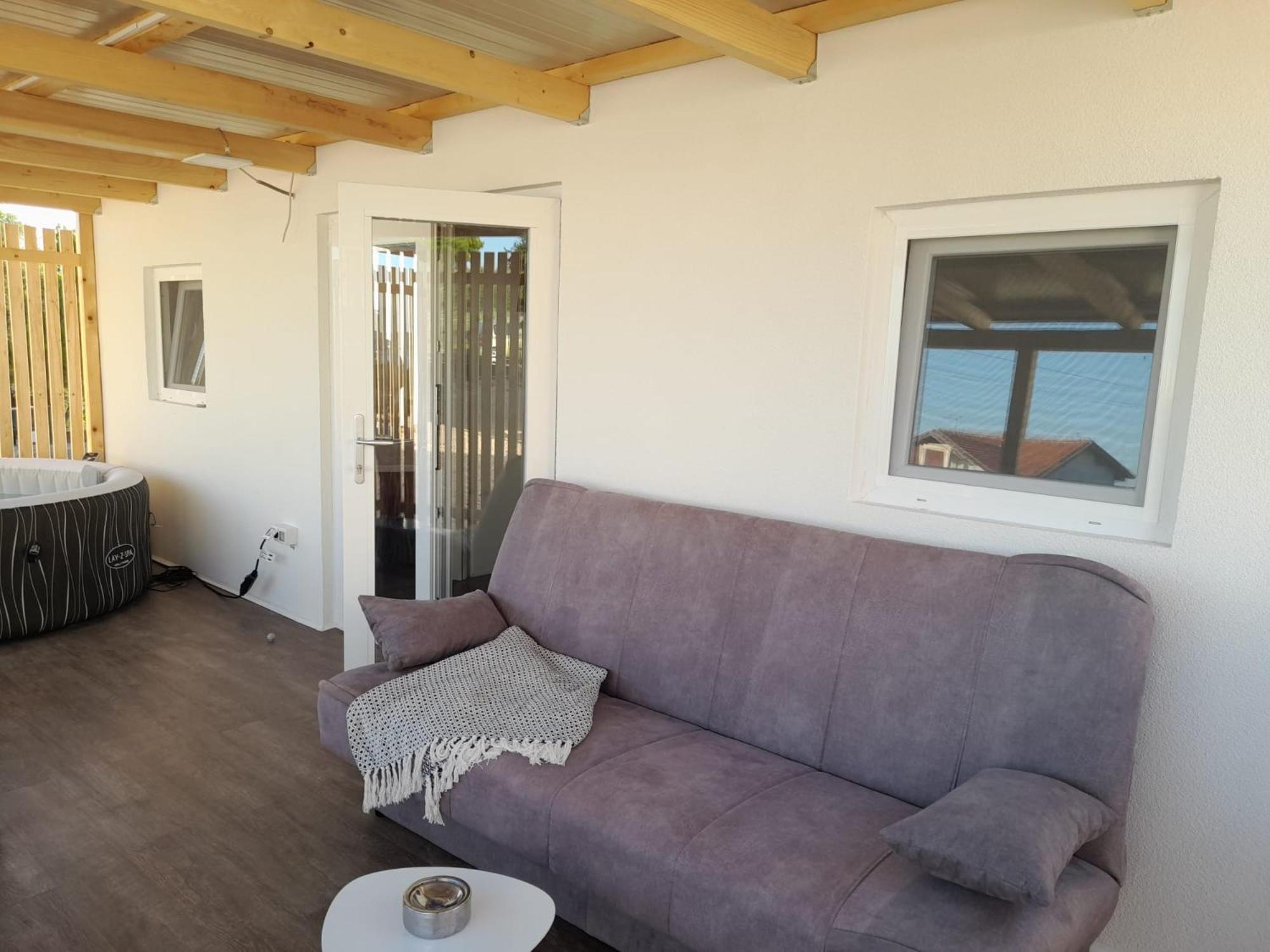 Tiny House Lily With Jacuzzi Apartment Sveti Filip i Jakov Bagian luar foto